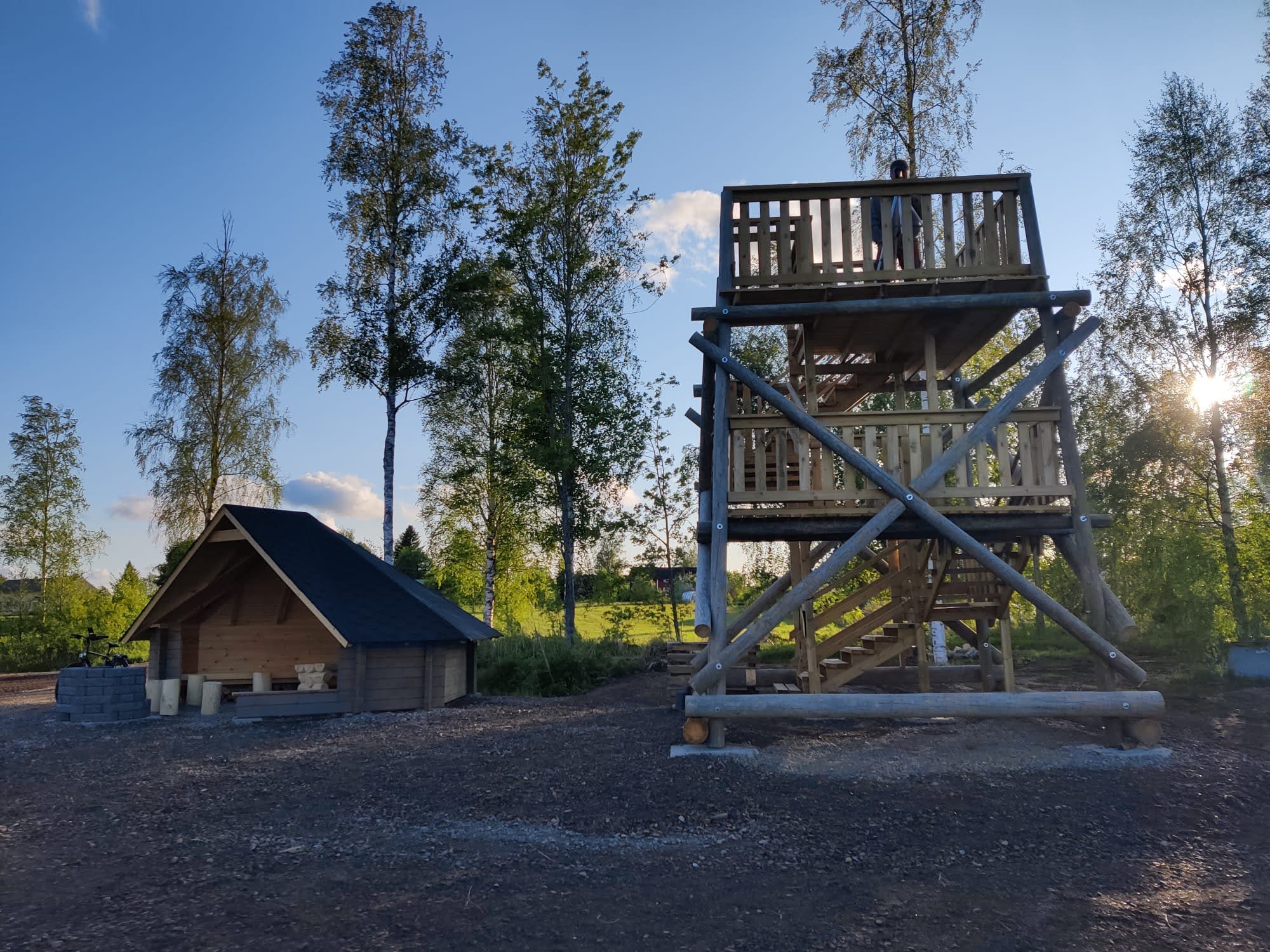 Läs mer om artikeln Fågelguidning vid Räyringinjärvi sjöns fågeltorn